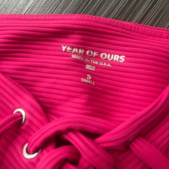 Year of Ours Hot Pink Ribbed Leggings - Picture 3 of 7